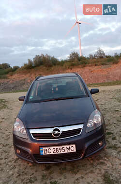Минивэн Opel Zafira 2006 в Старом Самборе