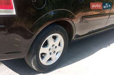 Мінівен Opel Zafira 2005 в 