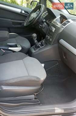 Мінівен Opel Zafira 2005 в 