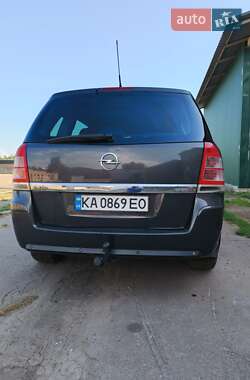 Минивэн Opel Zafira 2012 в Черкассах