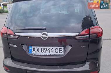 Минивэн Opel Zafira 2011 в 