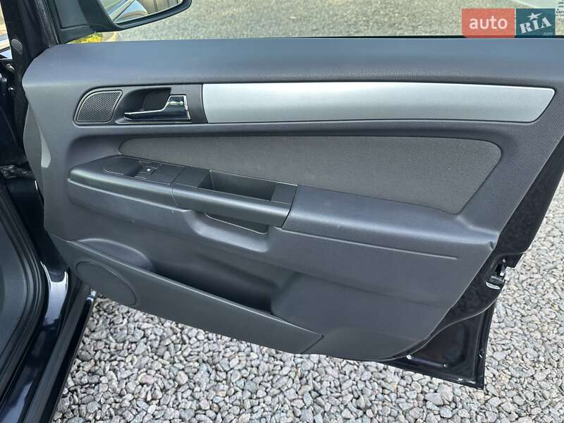 Минивэн Opel Zafira 2009 в Коростене фото 37 Минивэн Opel Zafira 2009 в Коростене