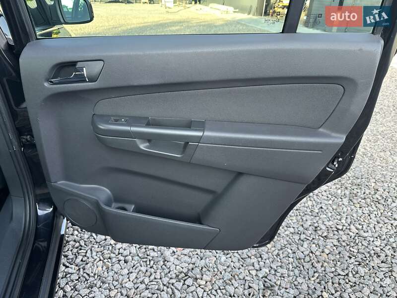 Минивэн Opel Zafira 2009 в Коростене фото 39 Минивэн Opel Zafira 2009 в Коростене