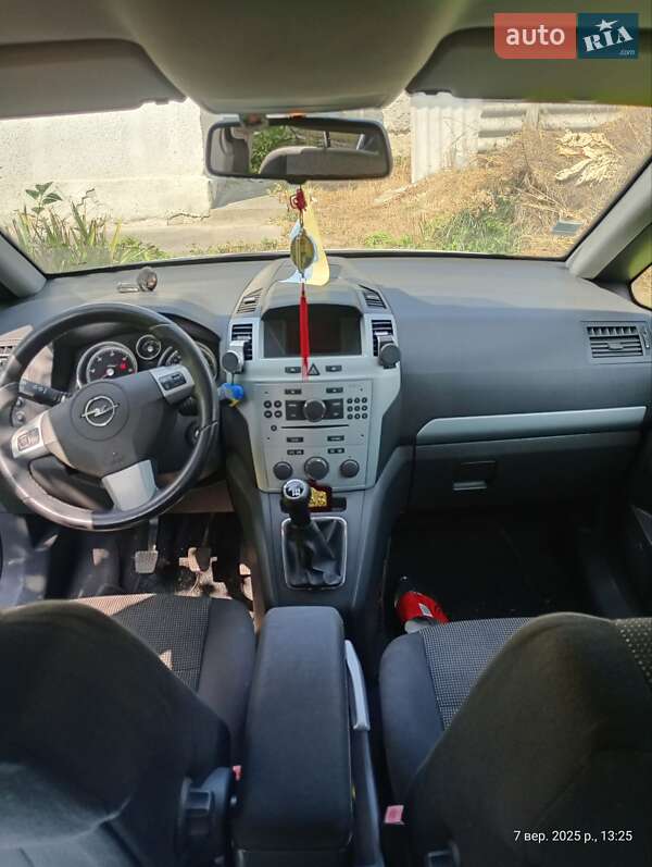 Минивэн Opel Zafira 2008 в Львове