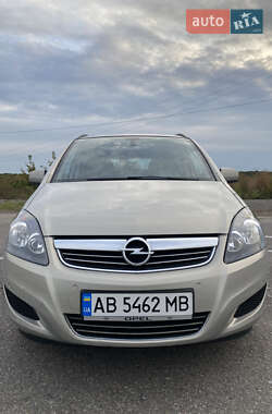 Минивэн Opel Zafira 2010 в Виннице