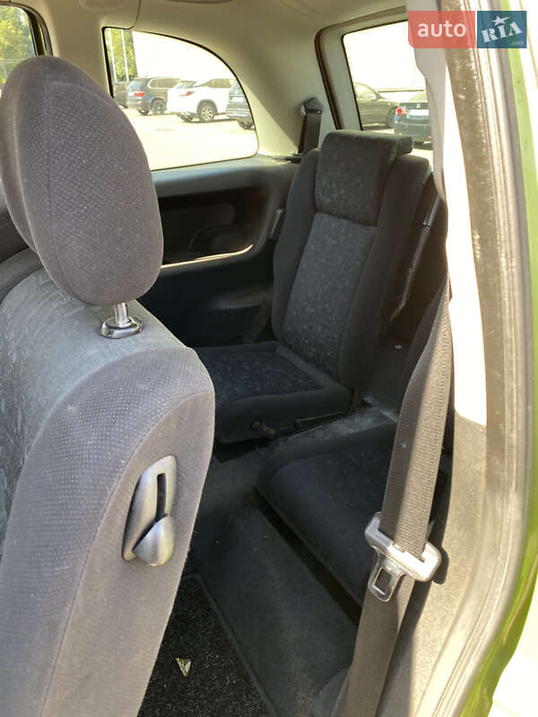 Минивэн Opel Zafira 2000 в Ровно
