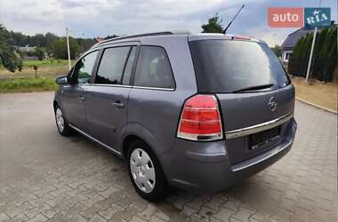 Минивэн Opel Zafira 2007 в 