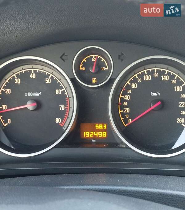 Минивэн Opel Zafira 2012 в Дрогобыче фото 8 Минивэн Opel Zafira 2012 в Дрогобыче