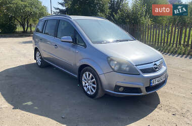 Минивэн Opel Zafira 2005 в Ивано-Франковске