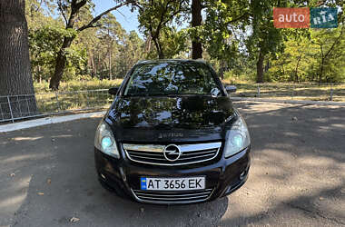 Минивэн Opel Zafira 2009 в 