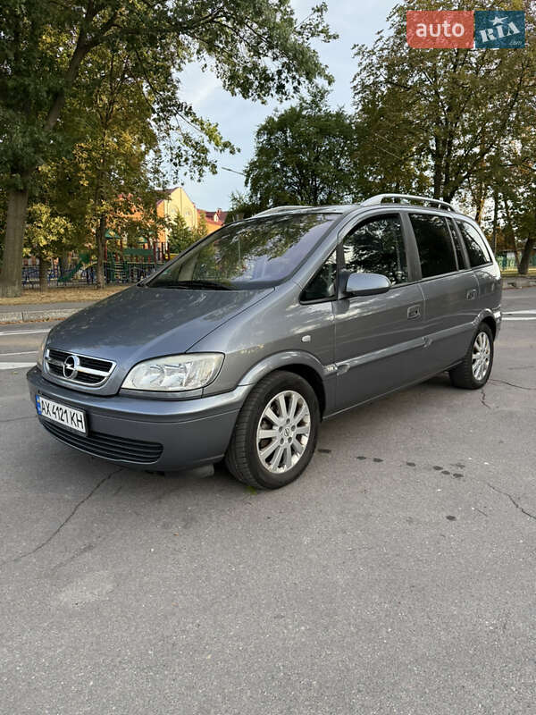 Минивэн Opel Zafira 2004 в Виннице