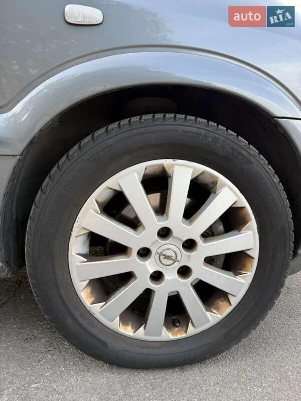 Минивэн Opel Zafira 2004 в Виннице