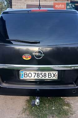 Минивэн Opel Zafira 2008 в 