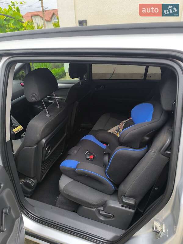 Минивэн Opel Zafira 2005 в Хмельницком фото 5 Минивэн Opel Zafira 2005 в Хмельницком