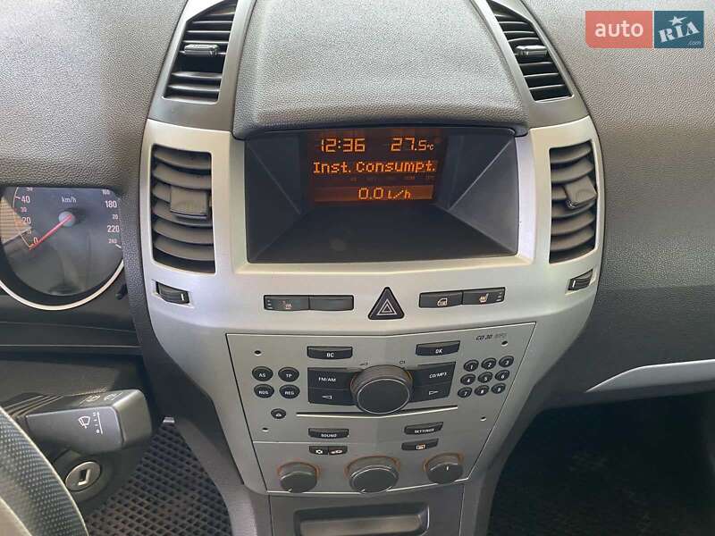 Минивэн Opel Zafira 2009 в Николаеве