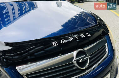 Минивэн Opel Zafira 2006 в 