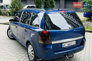 Минивэн Opel Zafira 2006 в 