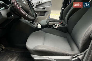 Минивэн Opel Zafira 2006 в 