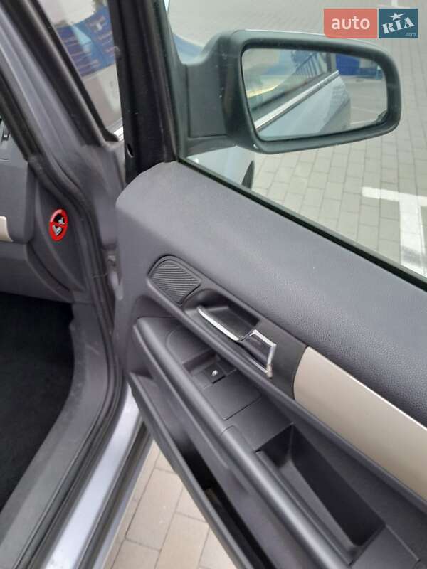 Минивэн Opel Zafira 2008 в Виннице