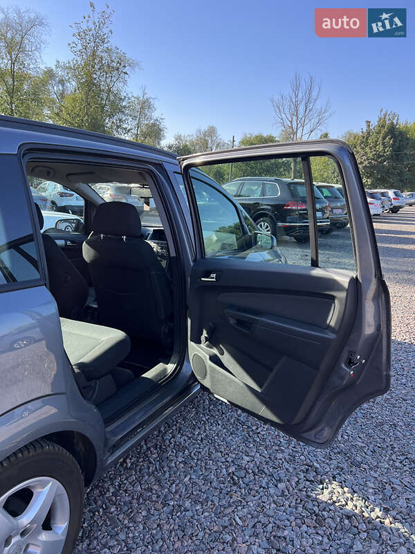 Мінівен Opel Zafira 2006 в Черкасах