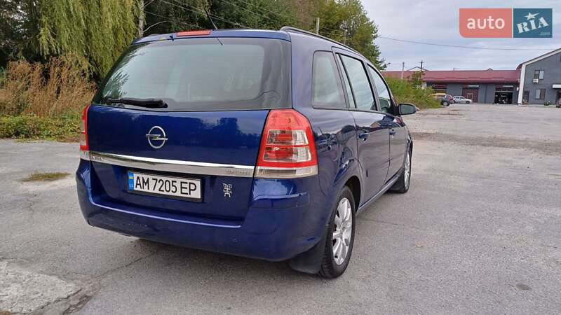 Мінівен Opel Zafira 2008 в Звягелі