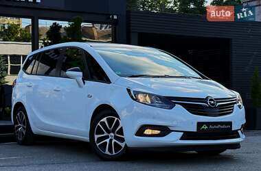 Минивэн Opel Zafira 2018 в Киеве