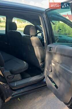 Минивэн Opel Zafira 2007 в 