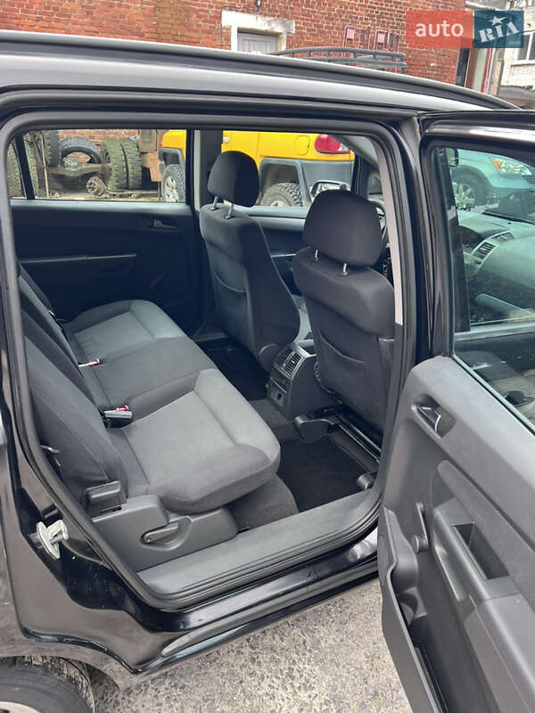 Минивэн Opel Zafira 2007 в Львове