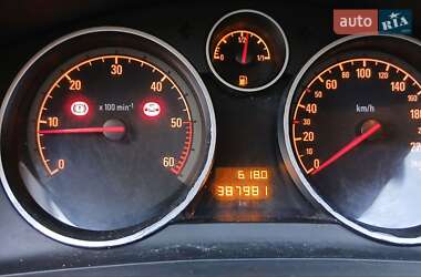 Минивэн Opel Zafira 2011 в 