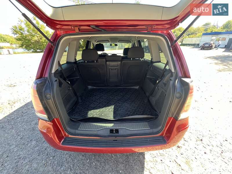 Мінівен Opel Zafira 2006 в Києві