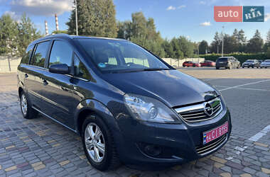 Минивэн Opel Zafira 2009 в Луцке