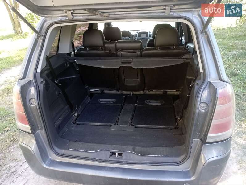 Минивэн Opel Zafira 2006 в Бродах