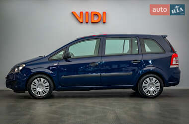 Минивэн Opel Zafira 2011 в 