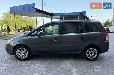 Минивэн Opel Zafira 2009 в 