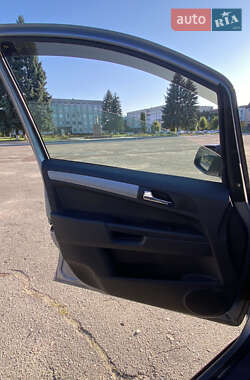 Мінівен Opel Zafira 2006 в Андрушівці
