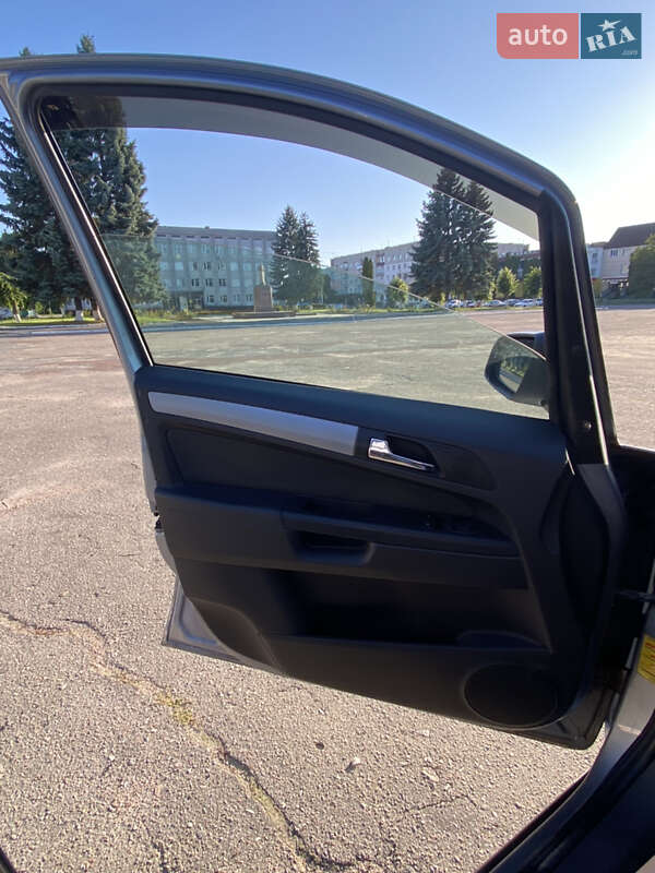 Мінівен Opel Zafira 2006 в Андрушівці