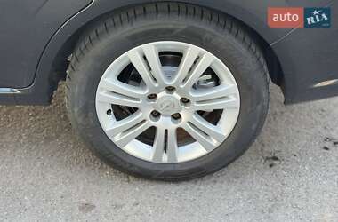 Минивэн Opel Zafira 2012 в 