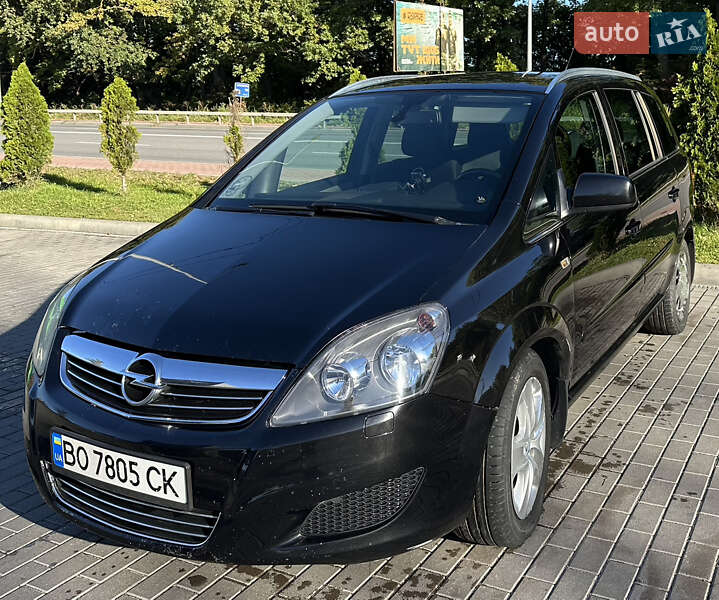Минивэн Opel Zafira 2011 в Тернополе фото 2 Минивэн Opel Zafira 2011 в Тернополе