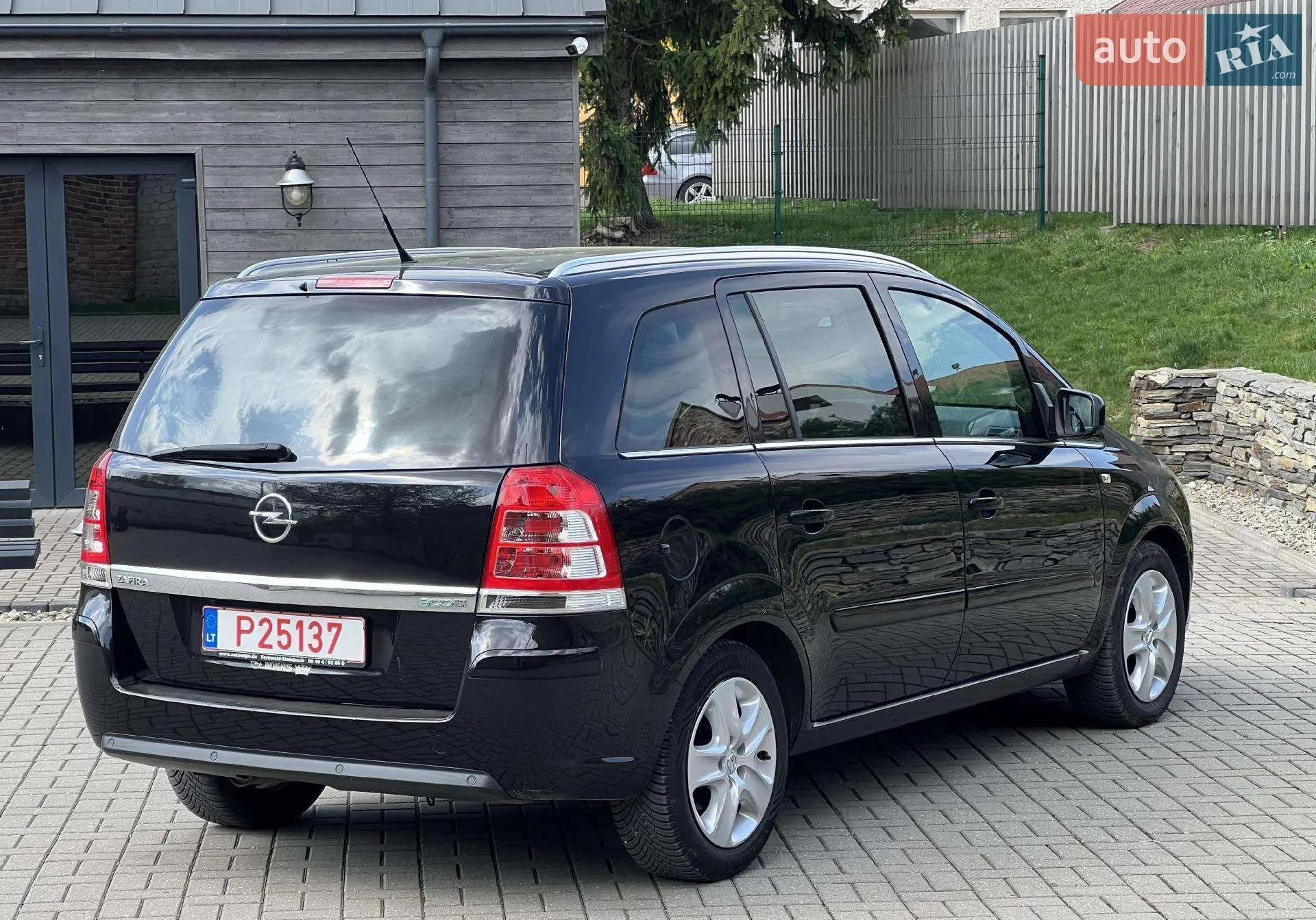 2010 Opel Zafira - мініатюра 2