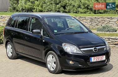 Минивэн Opel Zafira 2010 в Днепре