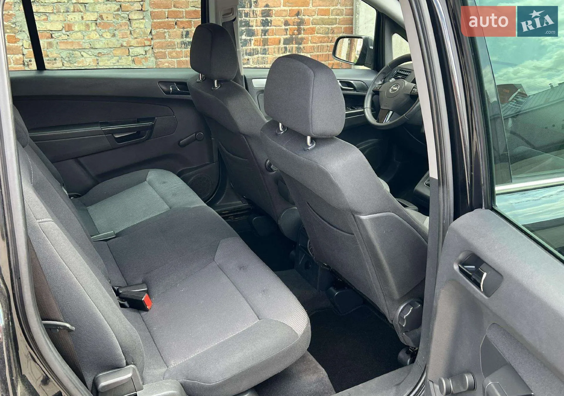 2010 Opel Zafira - мініатюра 12