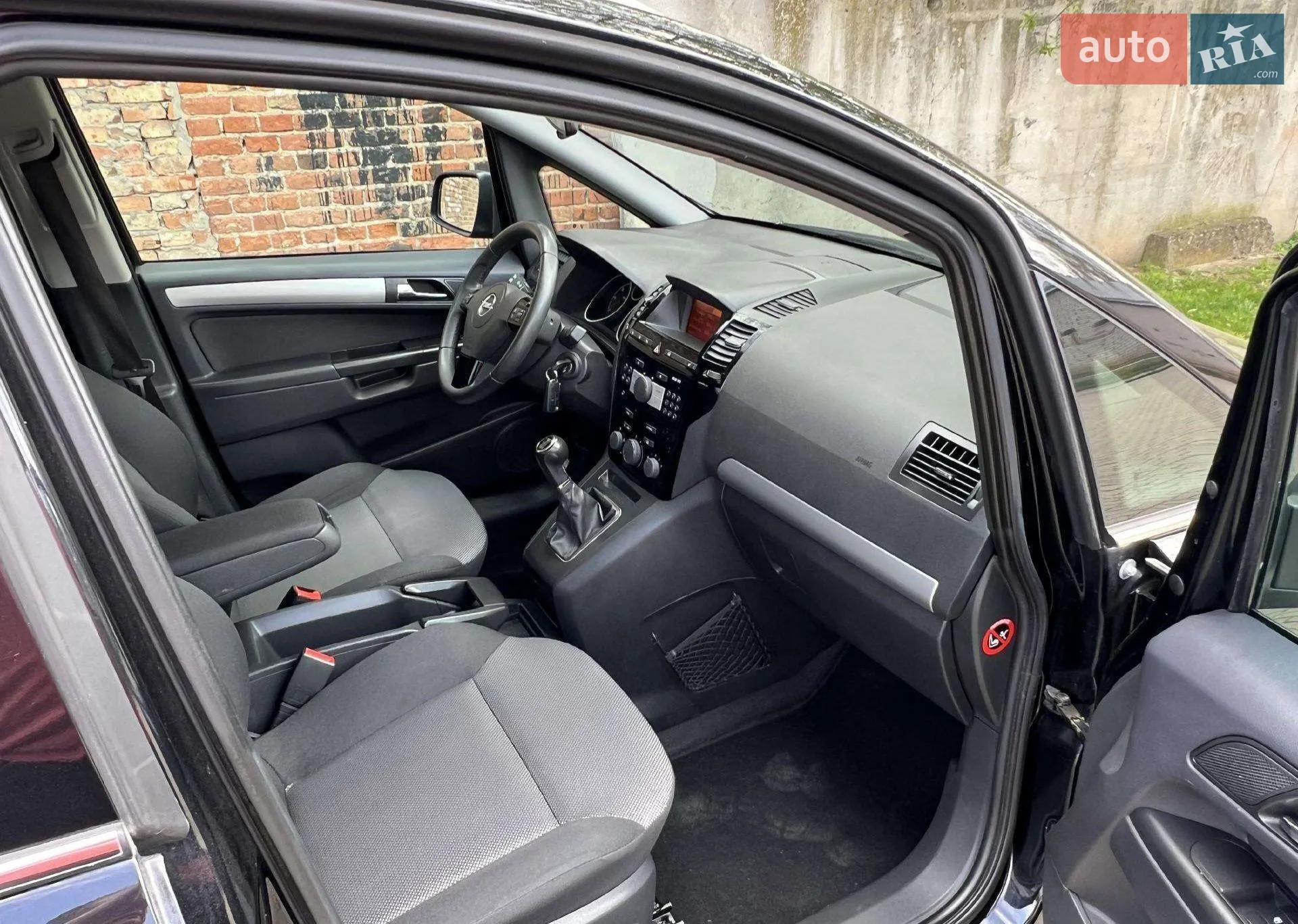 2010 Opel Zafira - мініатюра 13