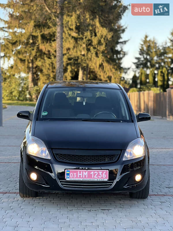 Мінівен Opel Zafira 2009 в Старокостянтинові