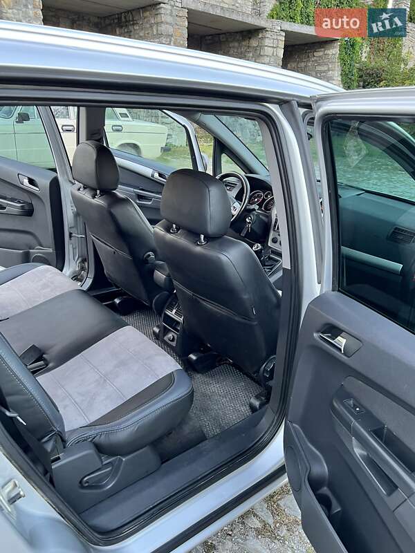 Мінівен Opel Zafira 2008 в Кам'янець-Подільському
