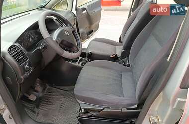 Минивэн Opel Zafira 2001 в 