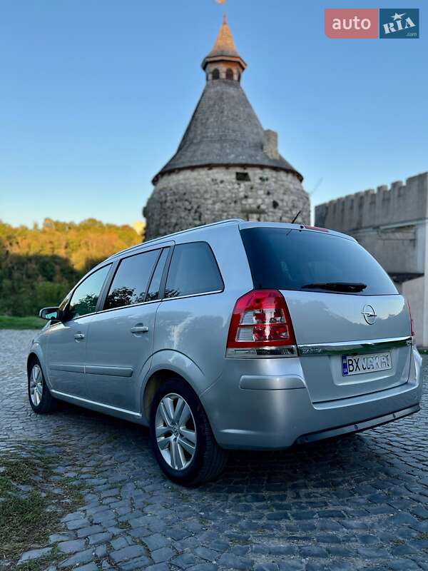 Мінівен Opel Zafira 2008 в Кам'янець-Подільському