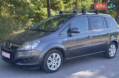 Минивэн Opel Zafira 2012 в 
