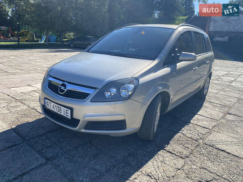 Opel Zafira 2005