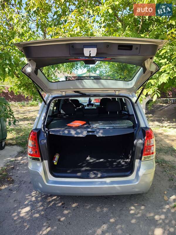 Мінівен Opel Zafira 2009 в Баштанці