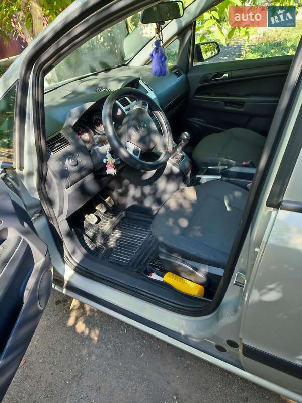 Мінівен Opel Zafira 2009 в Баштанці